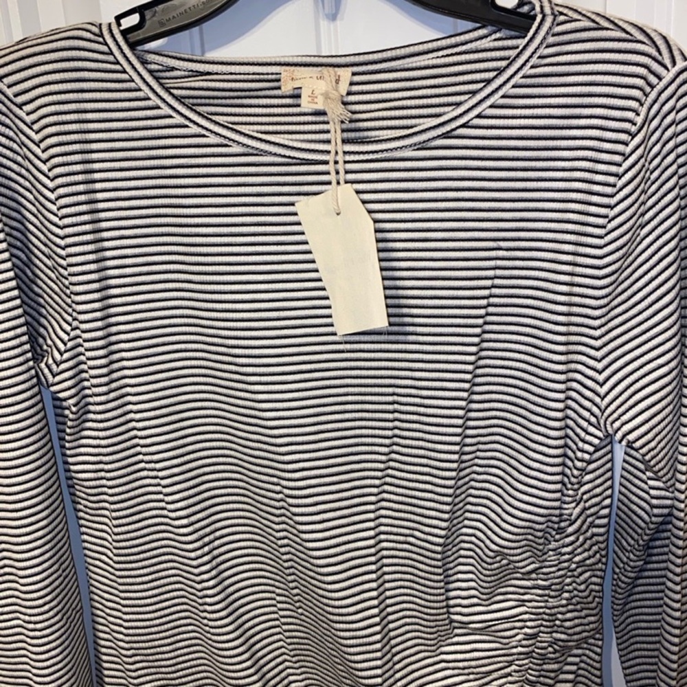 NWT Hem & Thread Gray & Black Ruched Long Sleeve Round Neck Top L